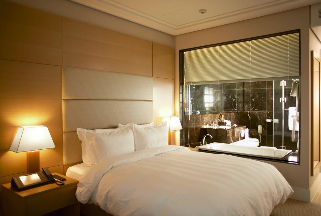 Hotel Ramada Plaza By Wyndham Gwangju Gwangju Metropolitan City Exterior foto